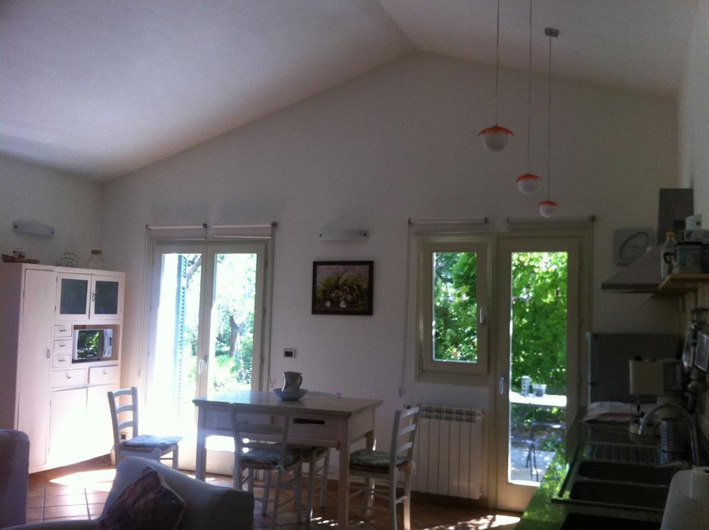 Willa La Casa Di Fedra Imperia Pokój zdjęcie
