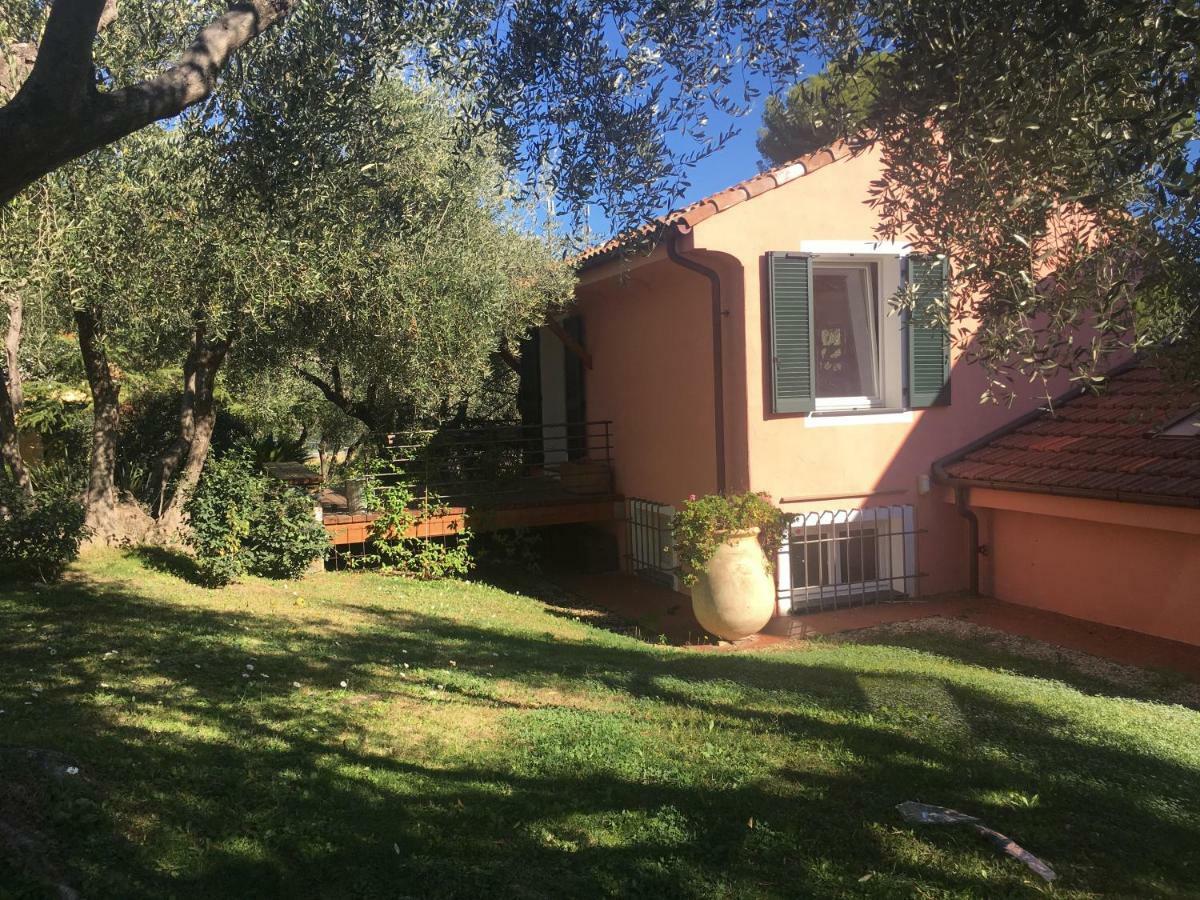 Willa La Casa Di Fedra Imperia Zewnętrze zdjęcie